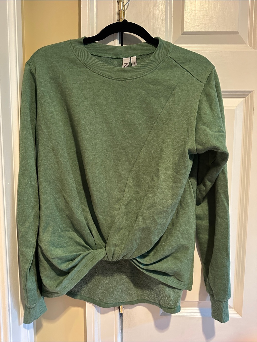 Z by Zella Sage Green Twist Front Sweatshirt XS